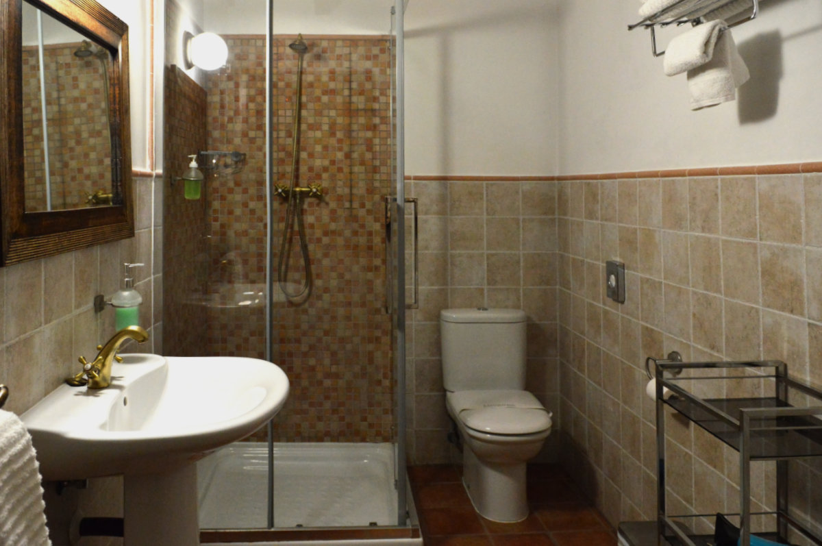 Cuarto de baño de la habitación Herreros