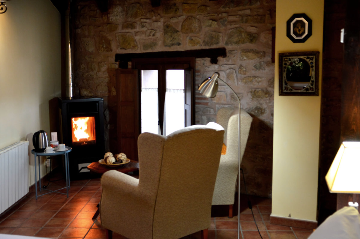 Vista del interior de la habitación Castillejos