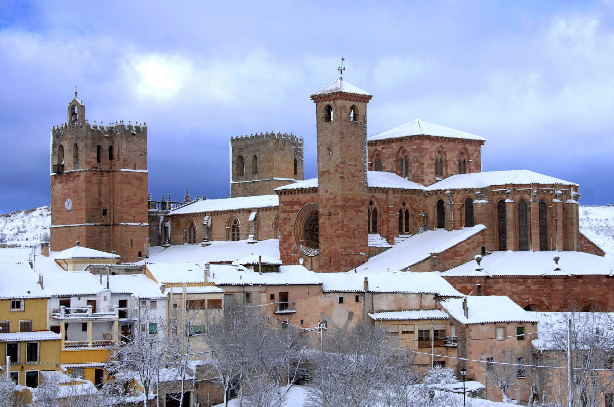 Vista de la catedral en invierno